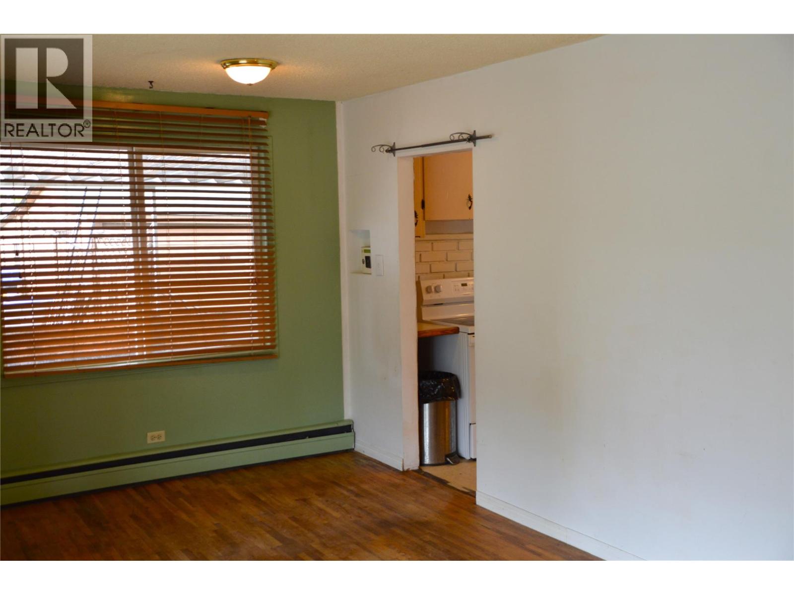 147 Oak Road, Kamloops, British Columbia  V2B 1K7 - Photo 7 - 10400188