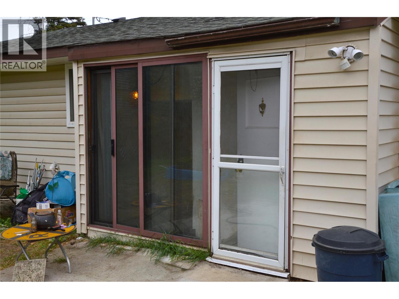 147 Oak Road, Kamloops, British Columbia  V2B 1K7 - Photo 12 - 10400188