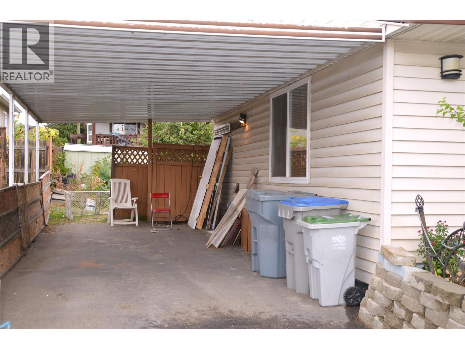 147 Oak Road, Kamloops, British Columbia  V2B 1K7 - Photo 29 - 10400188