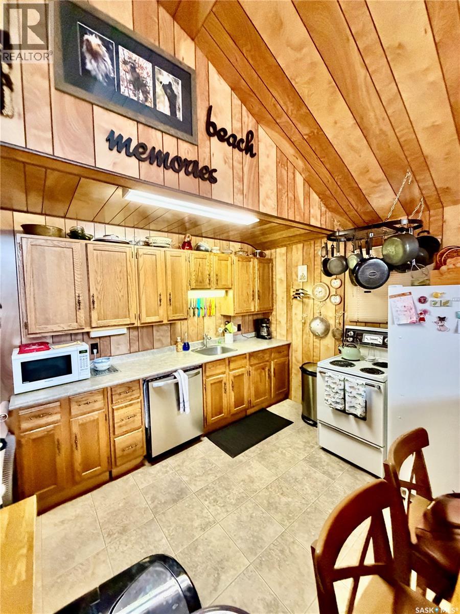 1362 Waskesiu Drive, Prince Albert National Park, Saskatchewan  S0J 0N0 - Photo 9 - SK047829