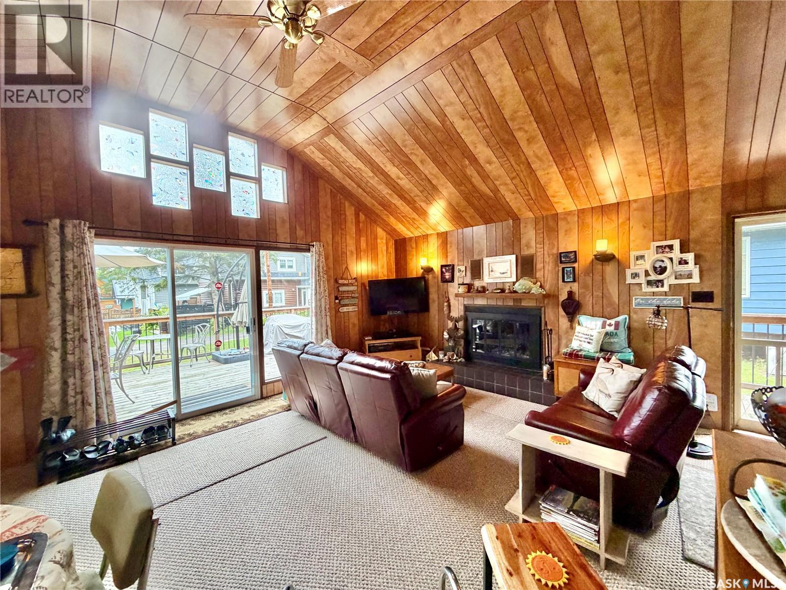 1362 Waskesiu Drive, Prince Albert National Park, Saskatchewan  S0J 0N0 - Photo 5 - SK047829