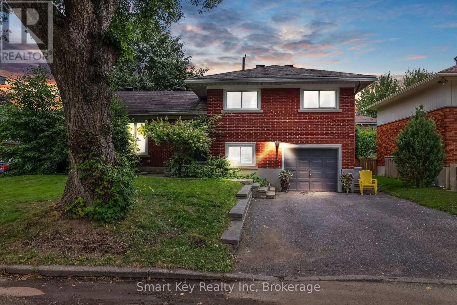 1165 Cline Cres Crescent, Ottawa, Ontario  K2C 2P3 - Photo 4 - X13757376