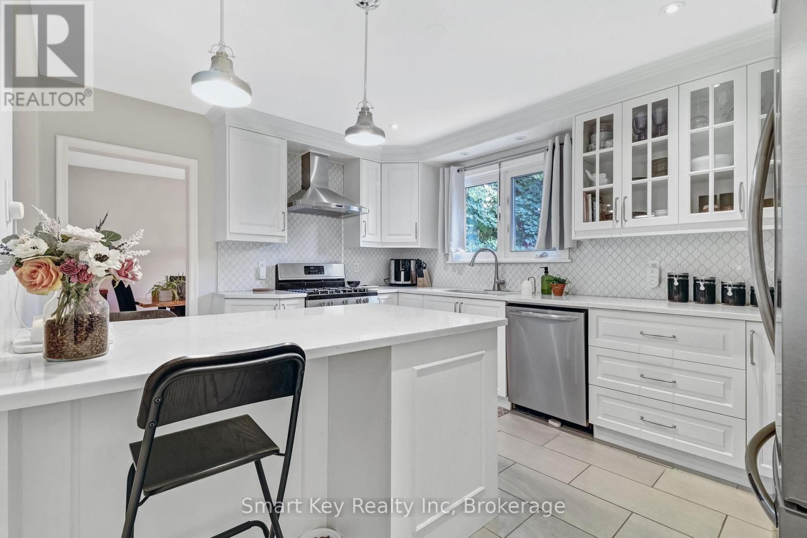 1165 Cline Cres Crescent, Ottawa, Ontario  K2C 2P3 - Photo 6 - X13757376