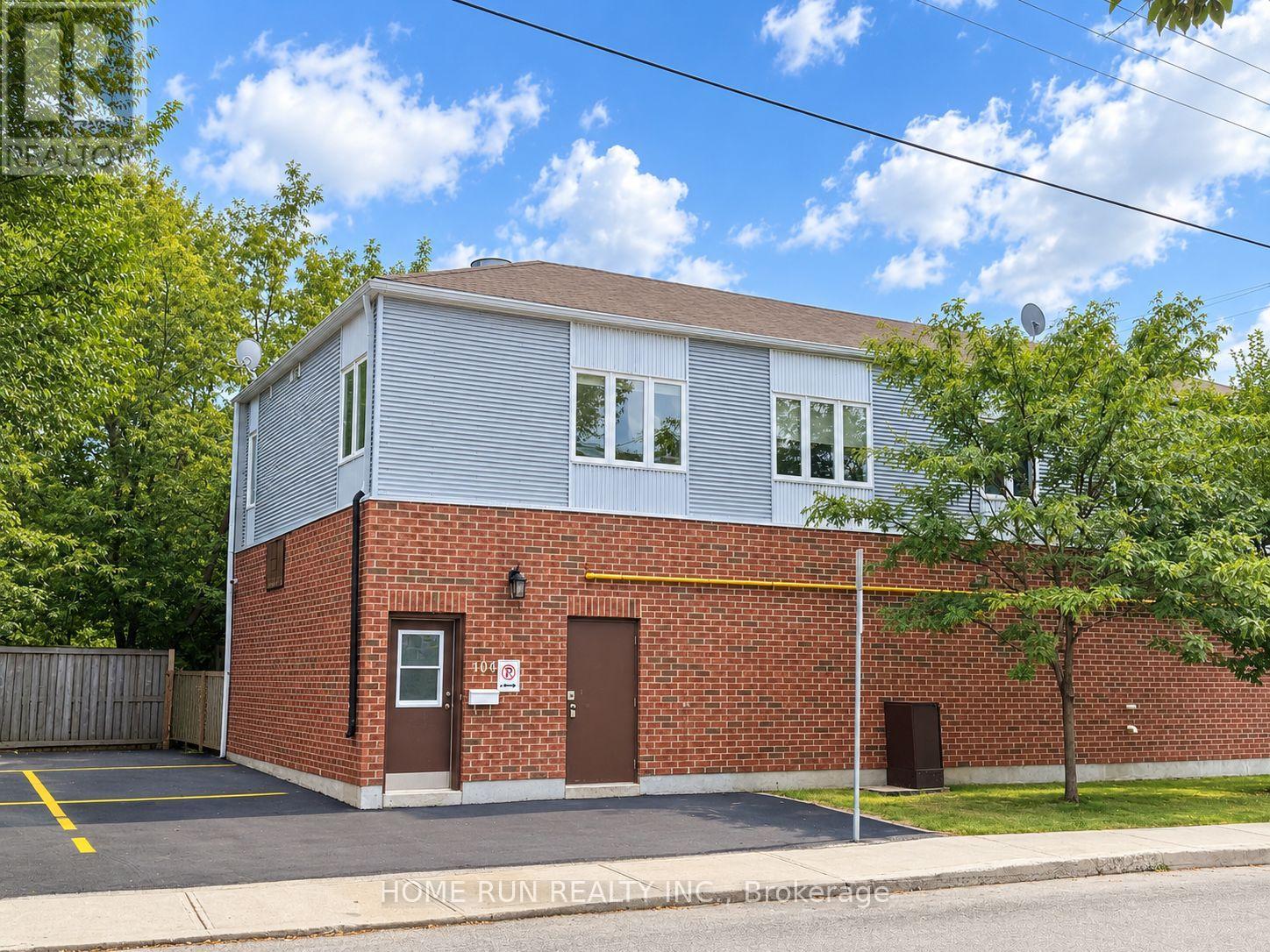 100 Blackburn Avenue, Ottawa, Ontario  K1N 8A7 - Photo 1 - X13757472
