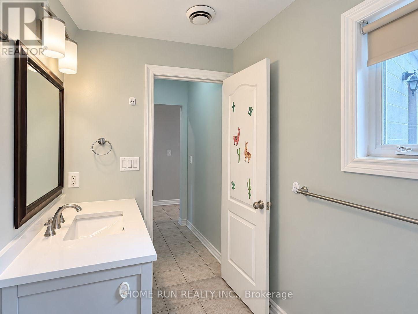 100 Blackburn Avenue, Ottawa, Ontario  K1N 8A7 - Photo 14 - X13757472