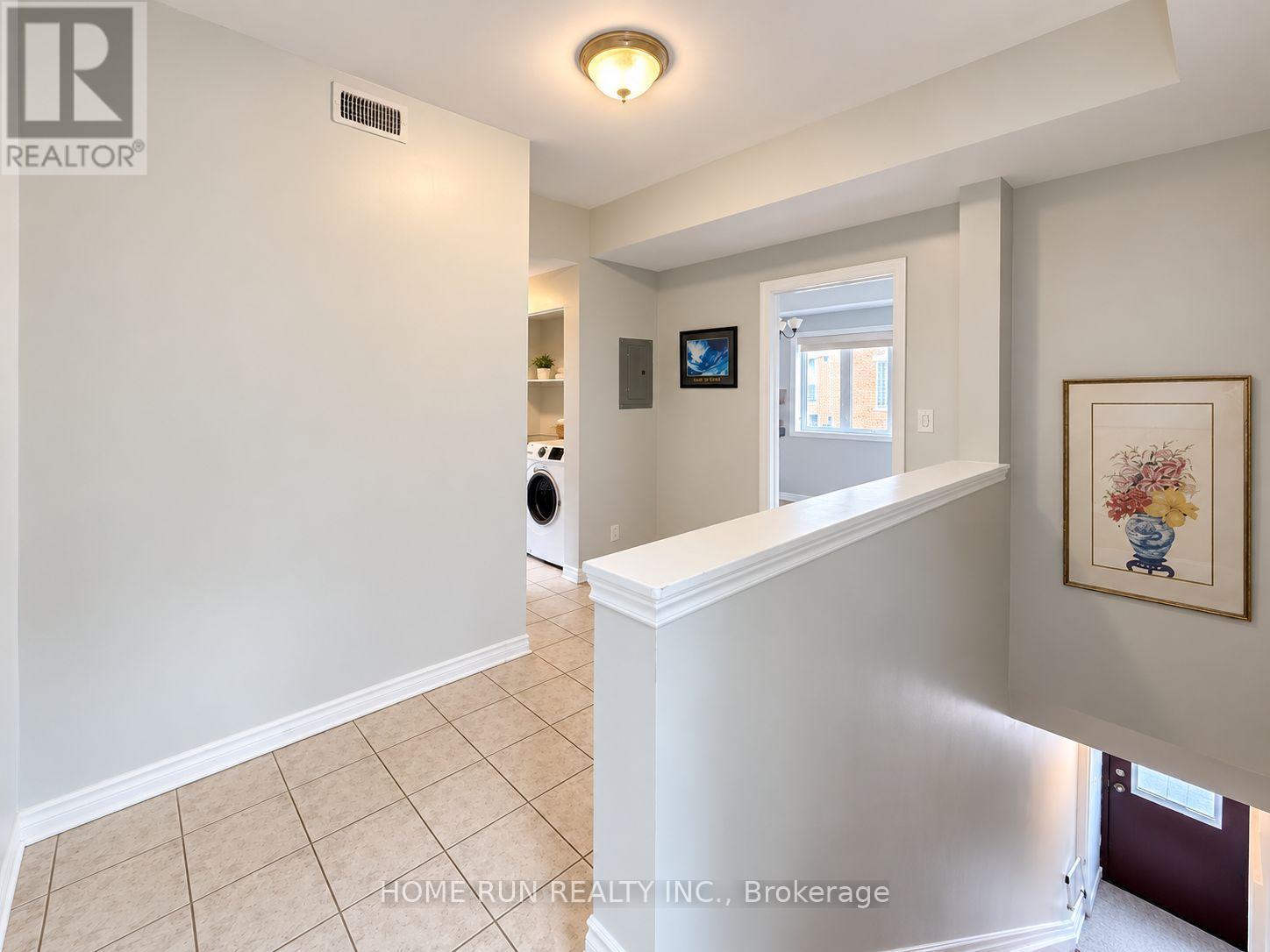 100 Blackburn Avenue, Ottawa, Ontario  K1N 8A7 - Photo 3 - X13757472