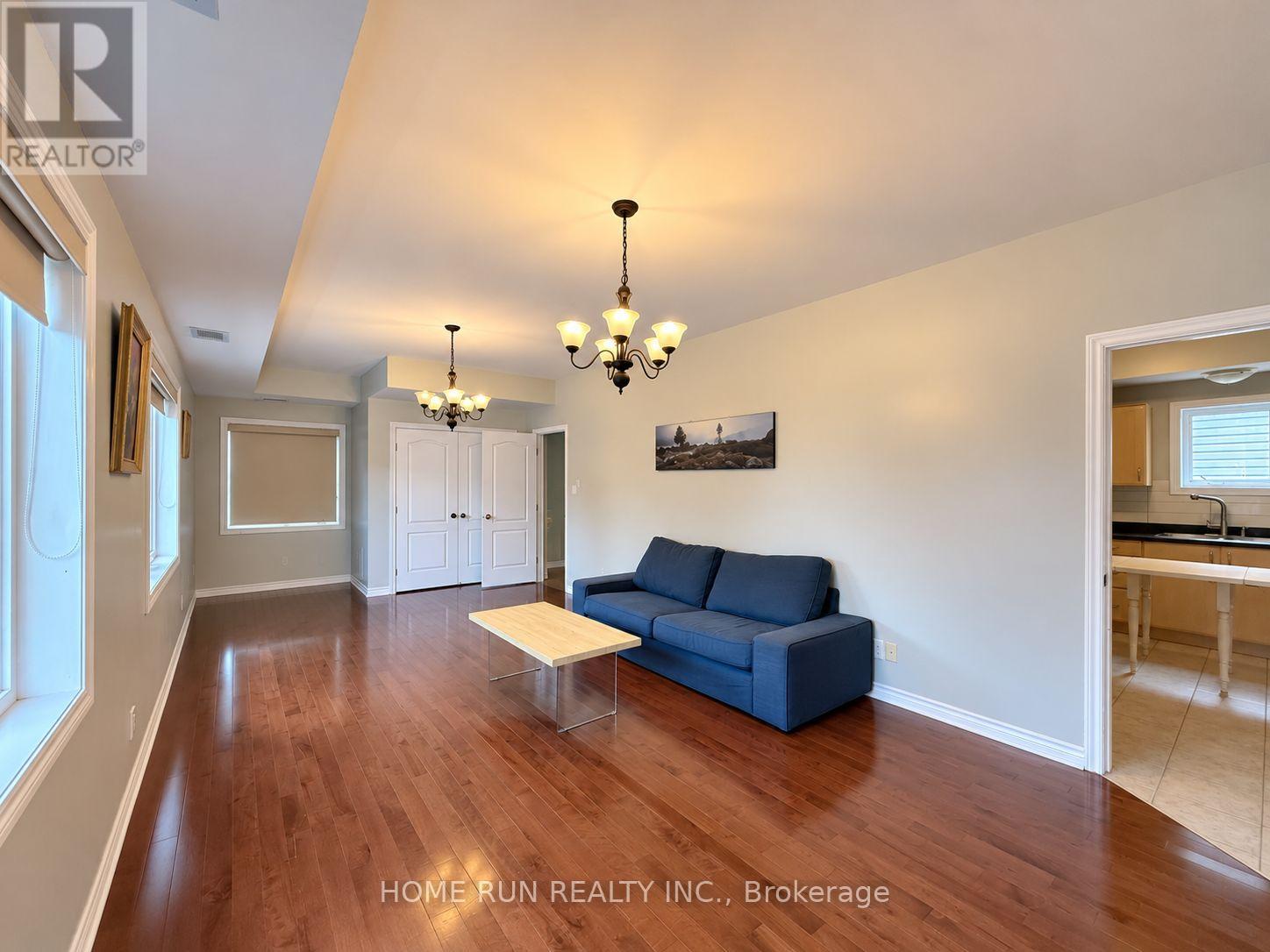 100 Blackburn Avenue, Ottawa, Ontario  K1N 8A7 - Photo 5 - X13757472