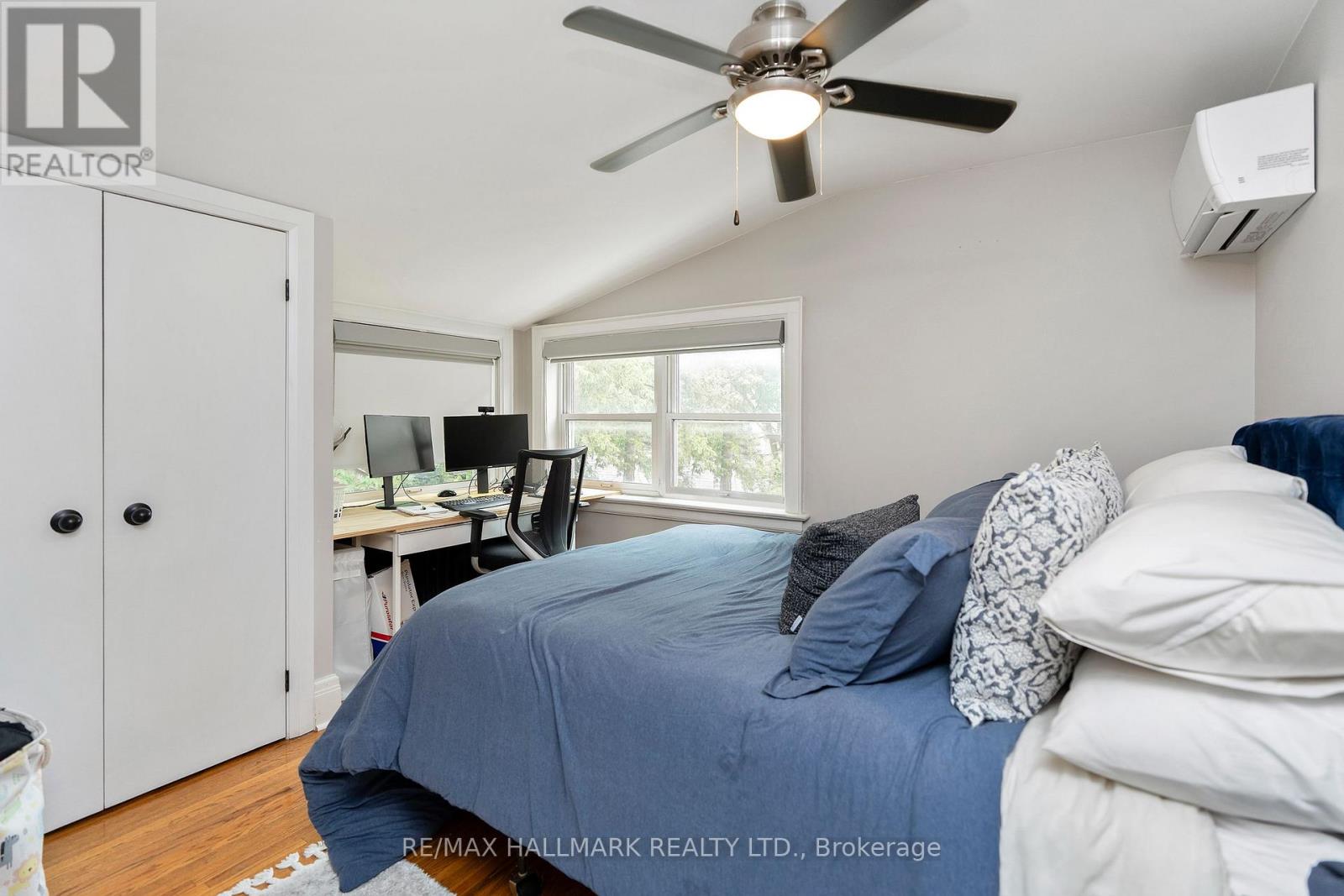 141 Humbercrest Boulevard, Toronto, Ontario  M6S 4L4 - Photo 8 - W13751184