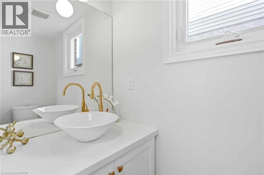 551 Deerhurst Drive, Burlington, Ontario  L7L 5V9 - Photo 20 - 40857565