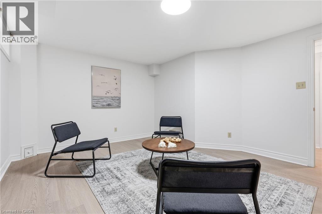 551 Deerhurst Drive, Burlington, Ontario  L7L 5V9 - Photo 34 - 40857565