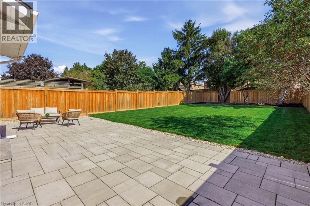 551 Deerhurst Drive, Burlington, Ontario  L7L 5V9 - Photo 38 - 40857565