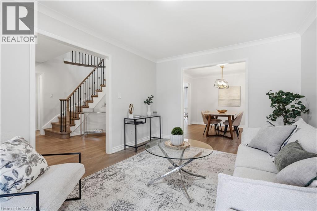 551 Deerhurst Drive, Burlington, Ontario  L7L 5V9 - Photo 6 - 40857565