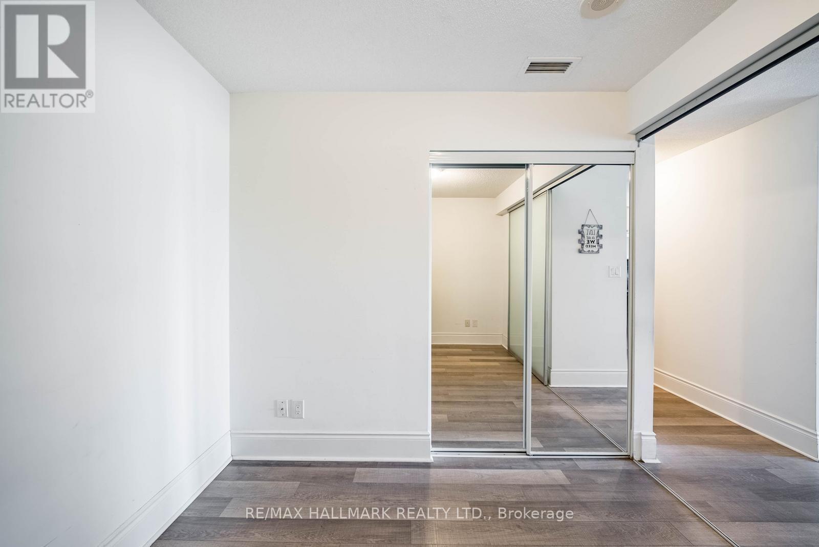 407 - 2015 Sheppard Avenue E, Toronto, Ontario M2J 0B3 - Photo 15 - C13757502