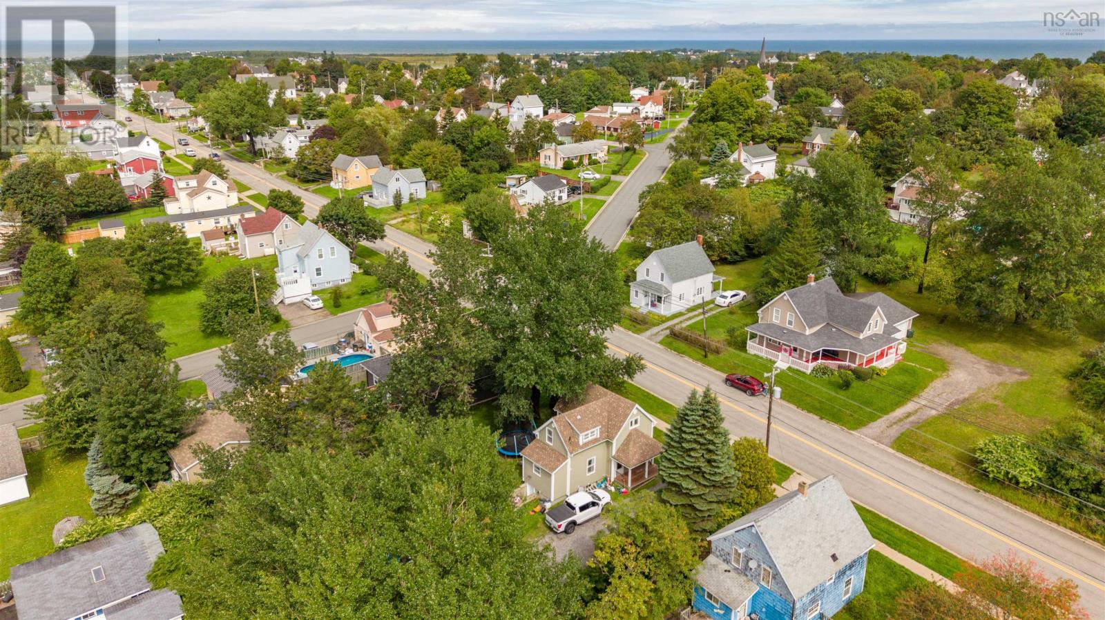 78 Fraser Avenue, Sydney Mines, Nova Scotia  B1V 2C5 - Photo 2 - 202622704