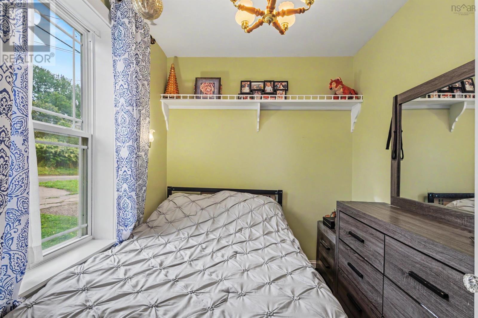 78 Fraser Avenue, Sydney Mines, Nova Scotia  B1V 2C5 - Photo 38 - 202622704