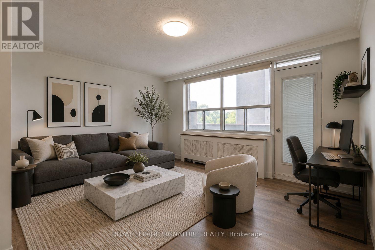 303 - 15 GAMBLE AVENUE, Toronto, Ontario