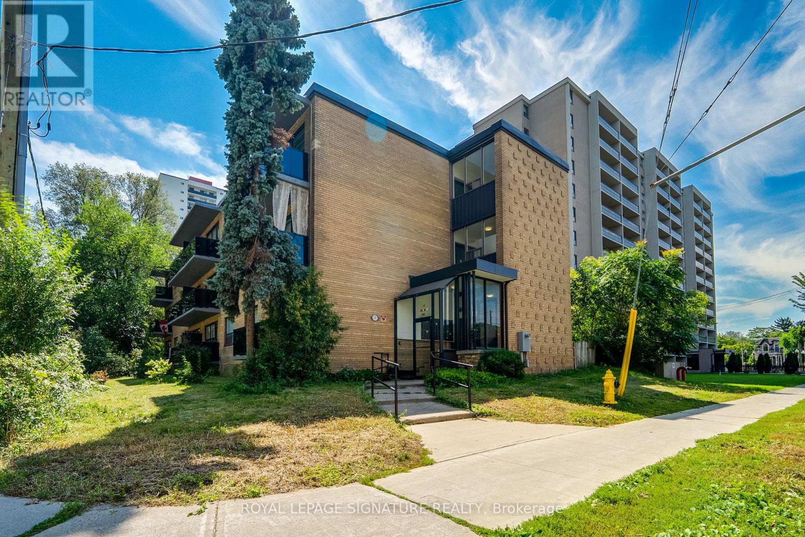 303 - 15 Gamble Avenue, Toronto, Ontario  M4K 2H3 - Photo 8 - E13757380