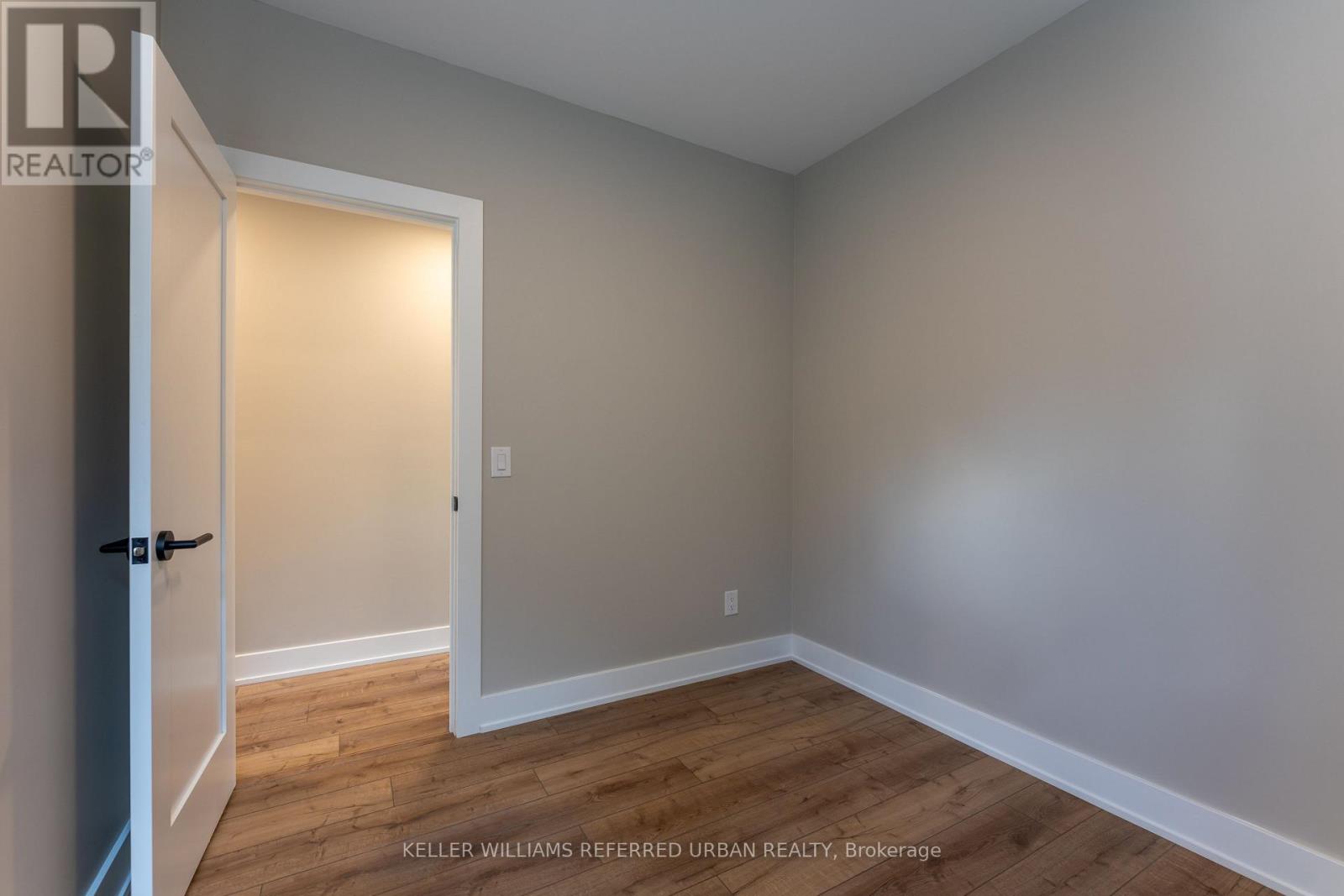 3 - 352 Jones Avenue, Toronto, Ontario  M4J 3G3 - Photo 6 - E13757384