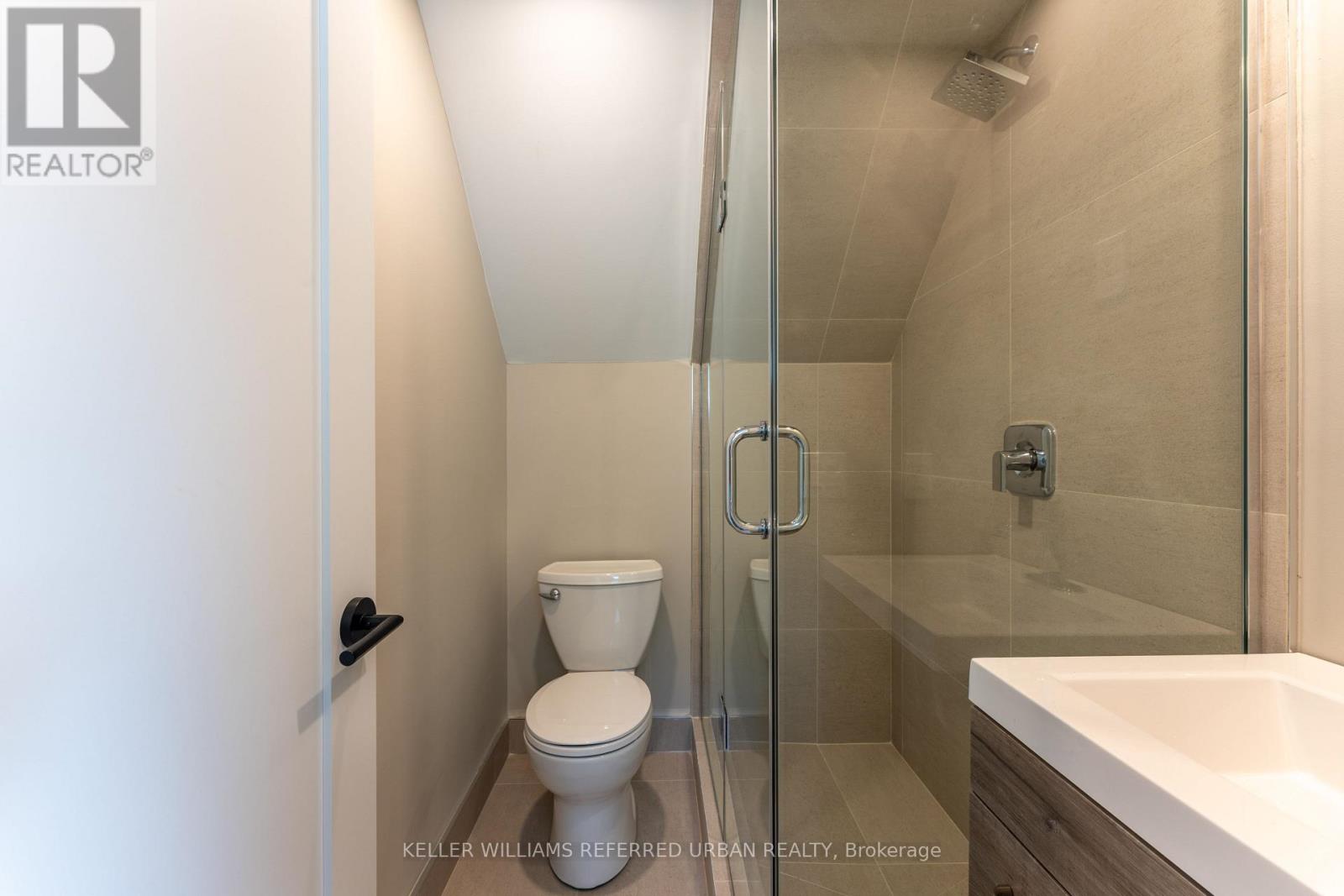 5 - 352 Jones Avenue, Toronto, Ontario  M4J 3G3 - Photo 15 - E13757512