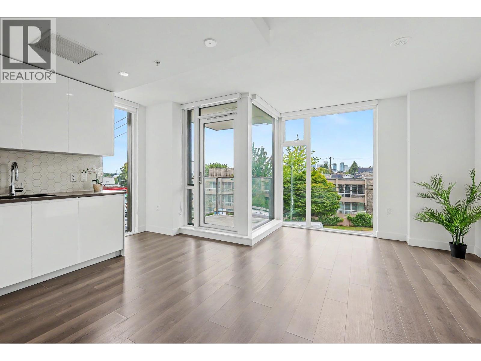 210 8138 Fraser Street, Vancouver, British Columbia  V5X 0J8 - Photo 5 - R3162665