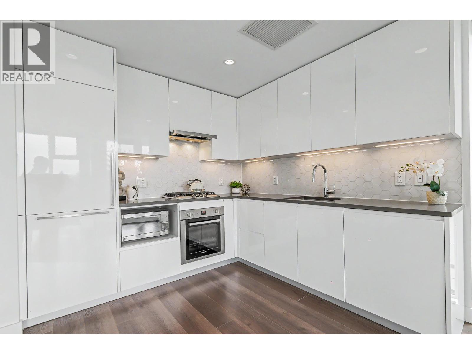 210 8138 Fraser Street, Vancouver, British Columbia  V5X 0J8 - Photo 10 - R3162665