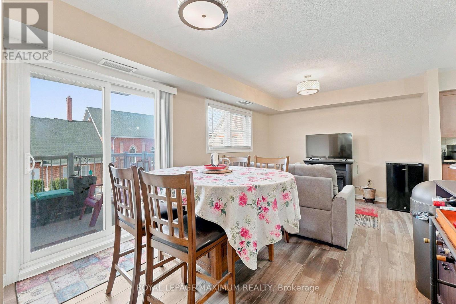 204 - 9944 Keele Street, Vaughan, Ontario  L6A 3Y4 - Photo 3 - N13757402