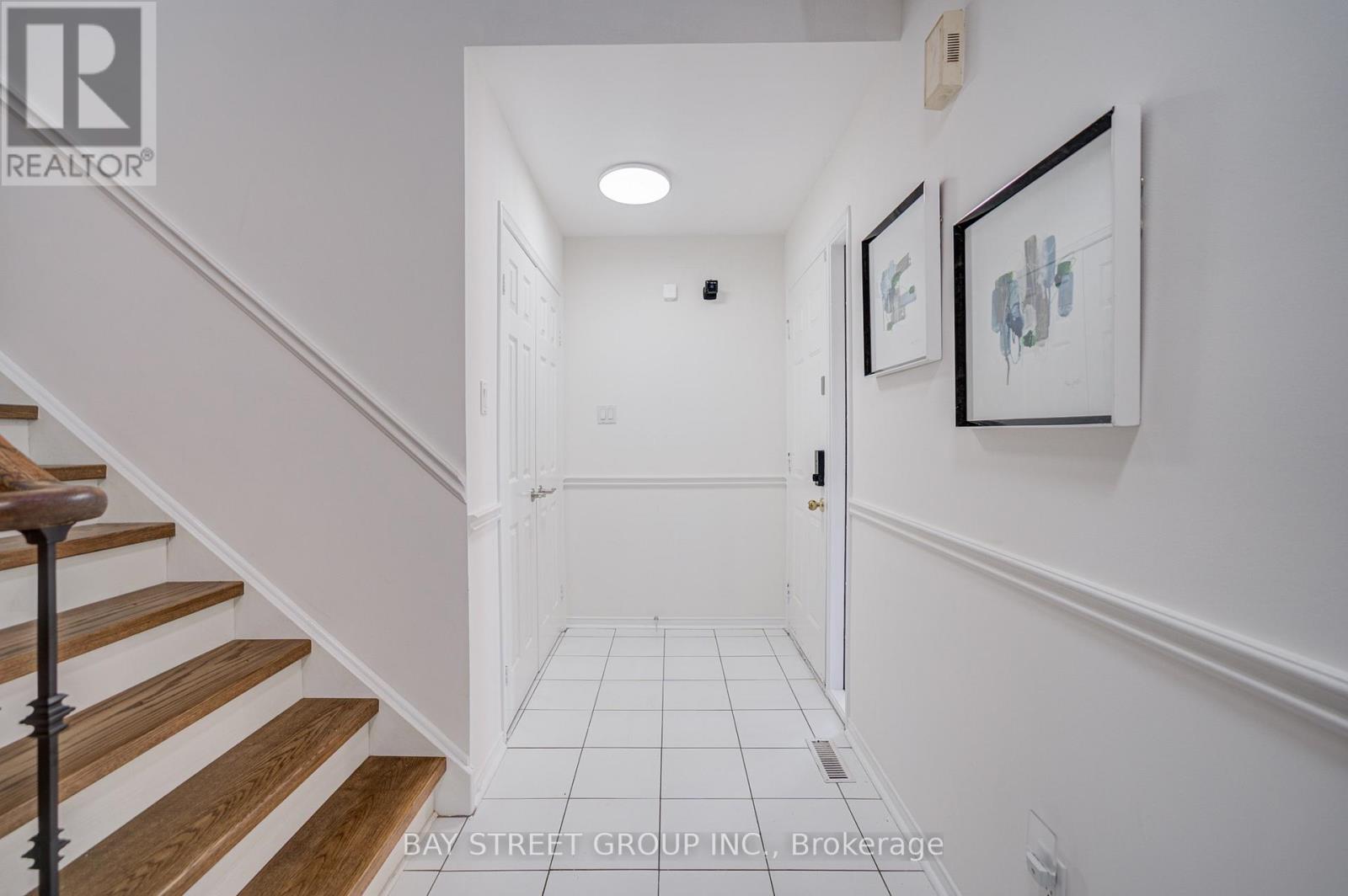 5 Captain Francis Drive, Markham, Ontario  L3R 9C7 - Photo 3 - N13757478