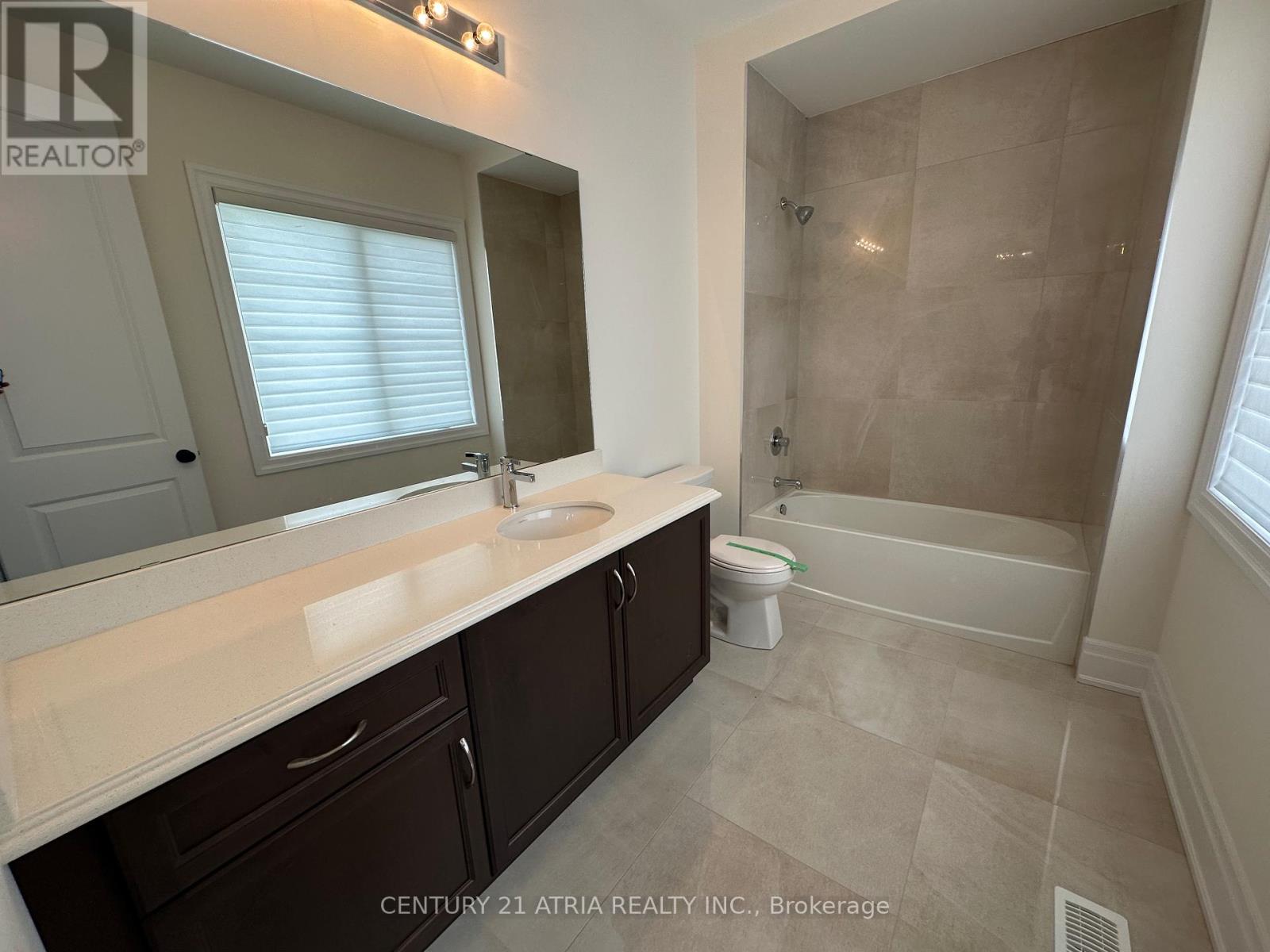 19 Mumberson Street, Innisfil, Ontario  L0L 1L0 - Photo 32 - N13757484