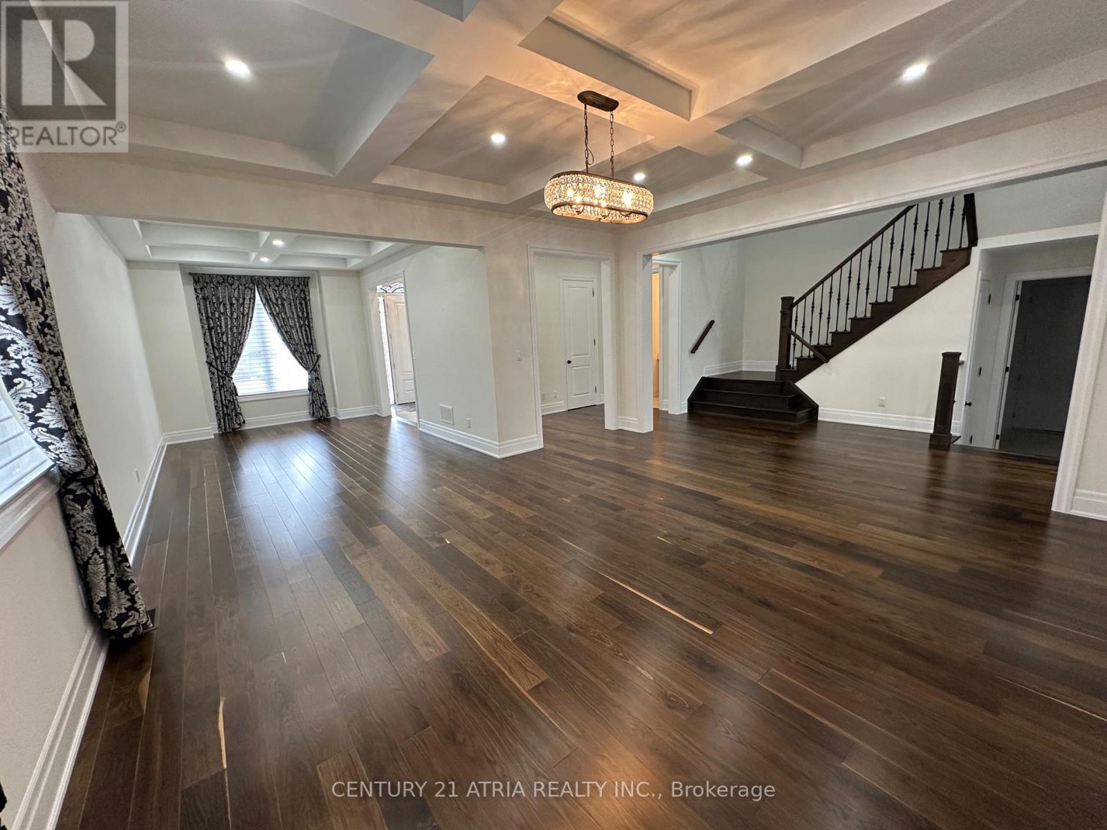 19 Mumberson Street, Innisfil, Ontario  L0L 1L0 - Photo 4 - N13757484