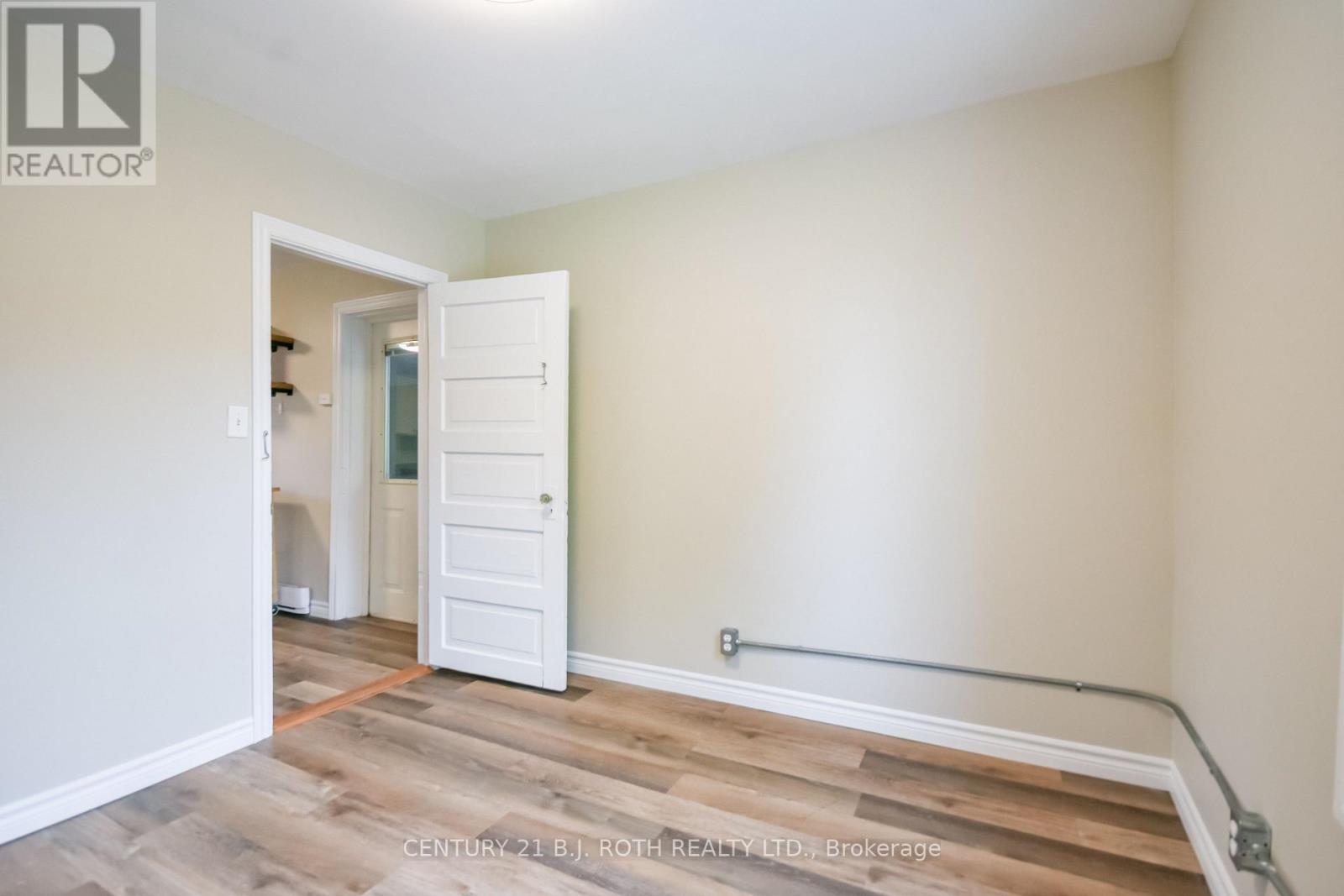 105 Westmount Drive S, Orillia, Ontario  L3V 6E2 - Photo 10 - S13757434