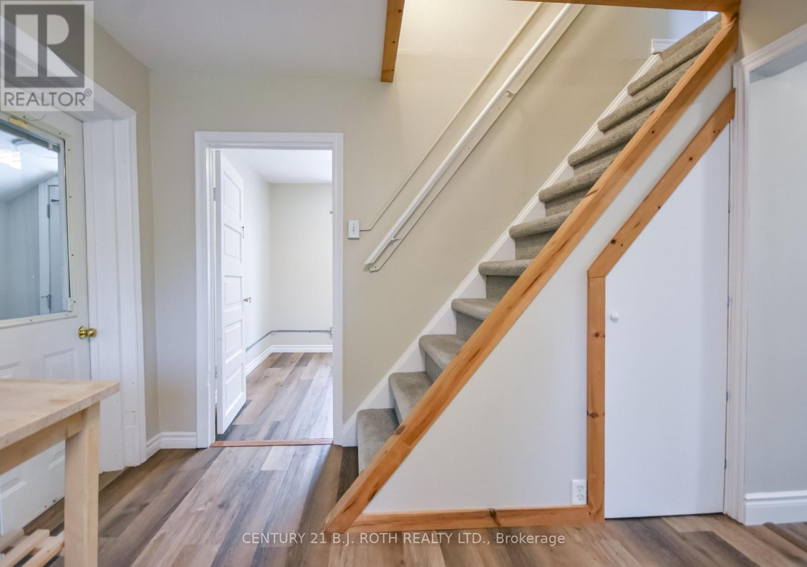 105 Westmount Drive S, Orillia, Ontario  L3V 6E2 - Photo 12 - S13757434