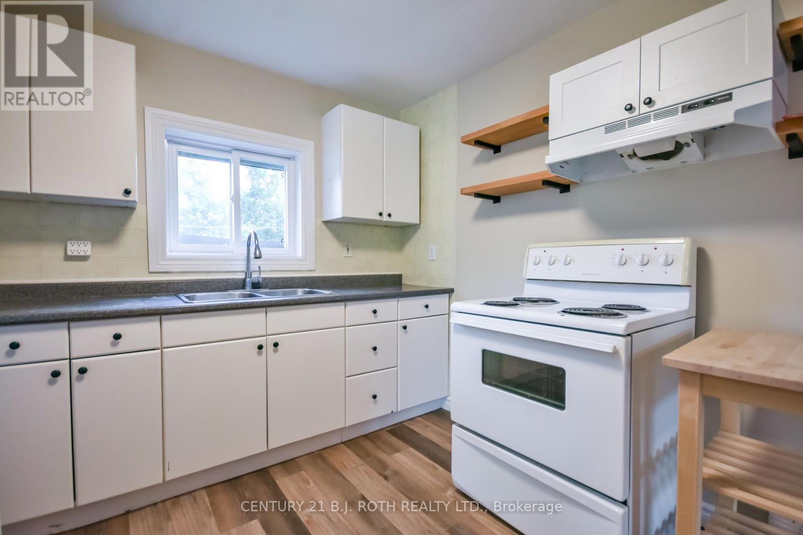 105 Westmount Drive S, Orillia, Ontario  L3V 6E2 - Photo 7 - S13757434