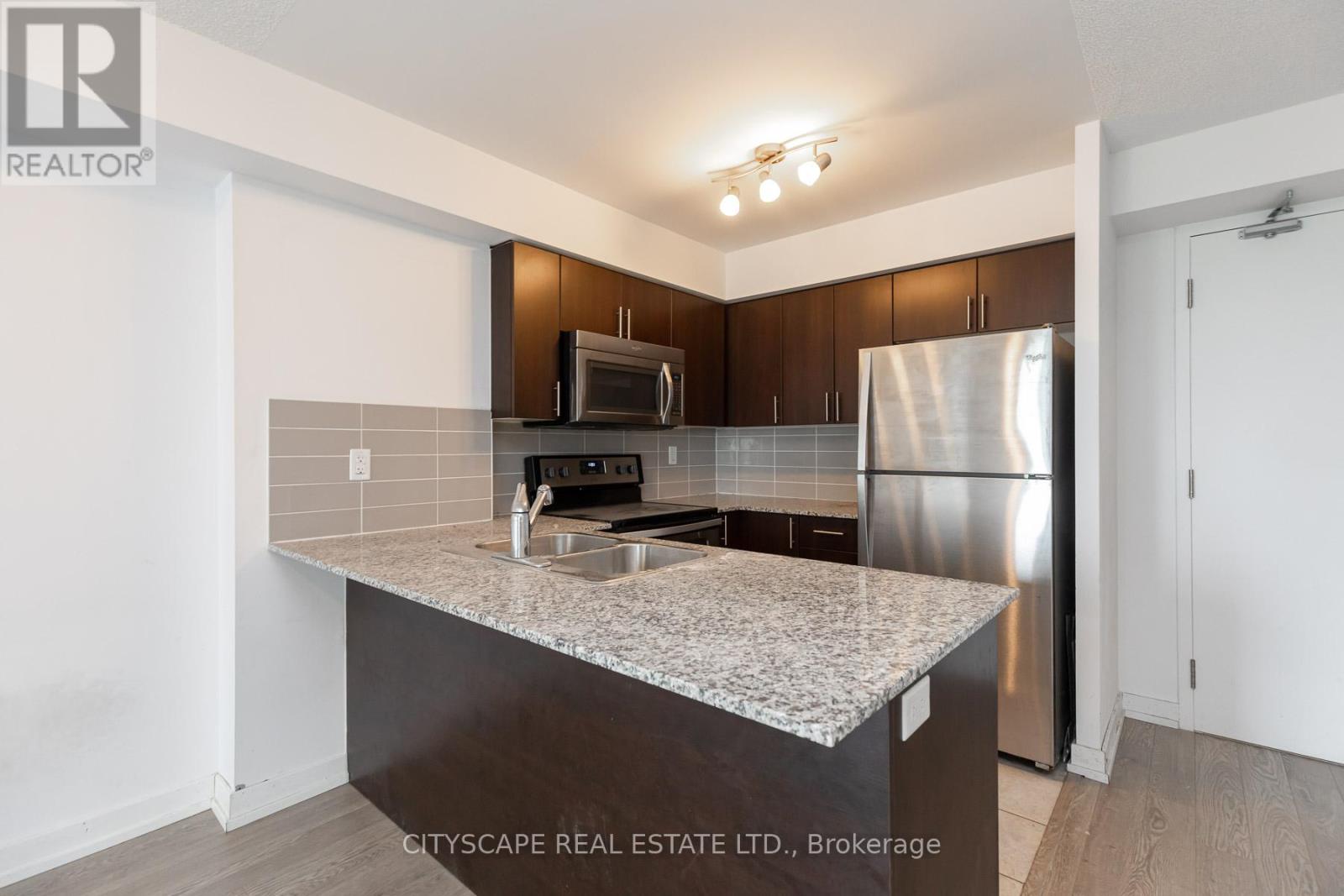 1808 - 1410 Dupont Street, Toronto, Ontario M6H 0B6 - Photo 3 - W13732284