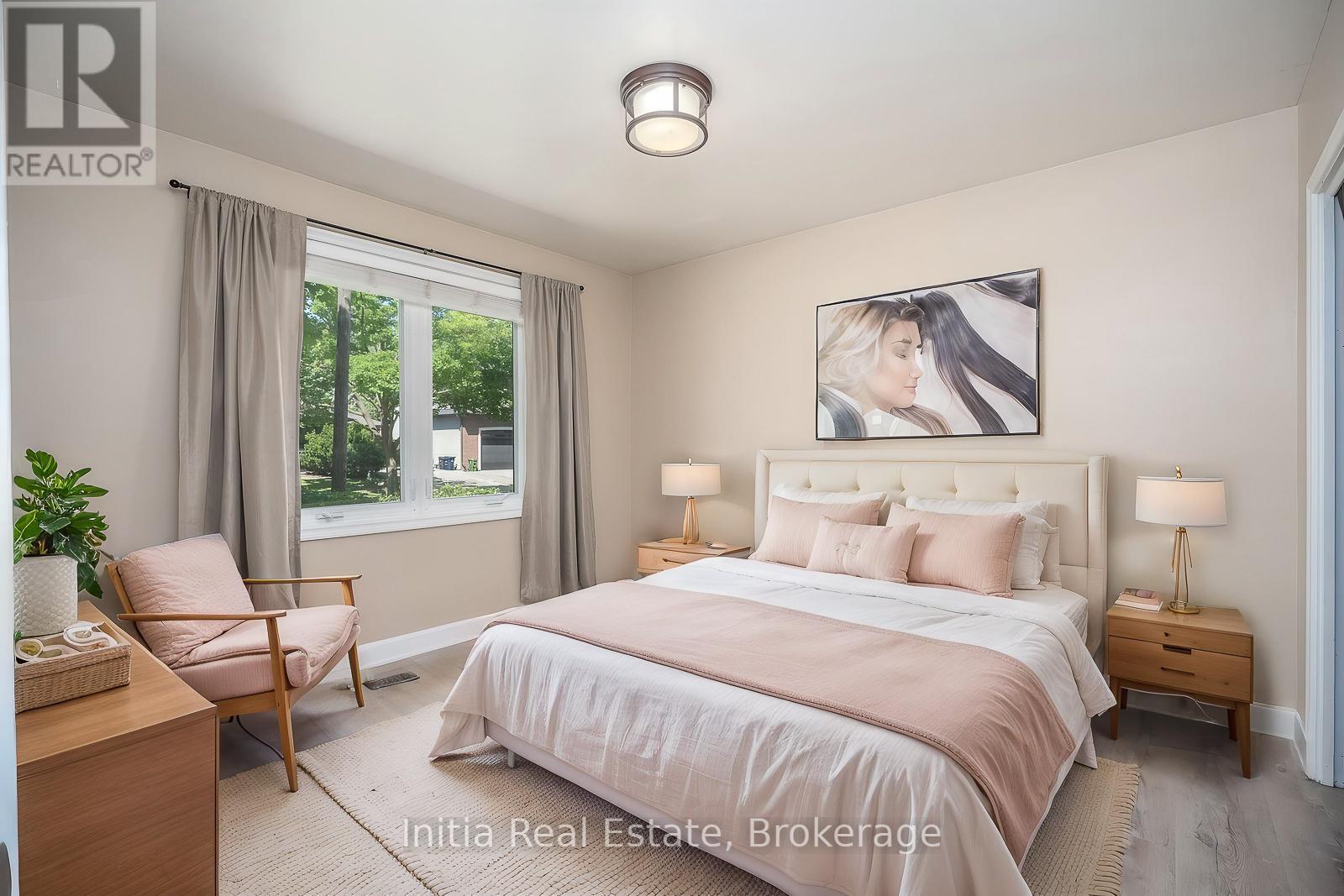 53 Burrows Avenue, Toronto, Ontario M9B 4W8 - Photo 10 - W13757370