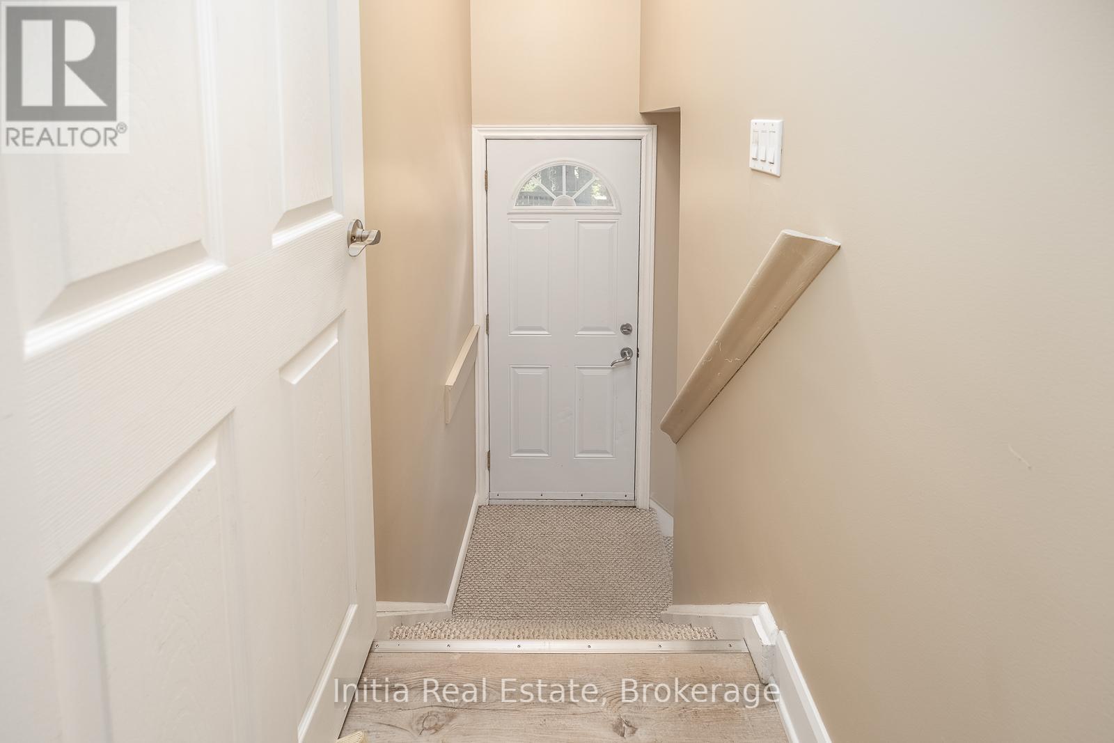 53 Burrows Avenue, Toronto, Ontario M9B 4W8 - Photo 17 - W13757370