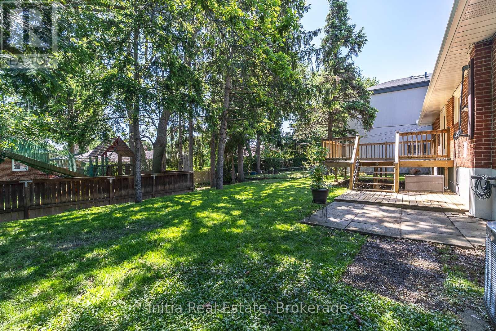 53 Burrows Avenue, Toronto, Ontario M9B 4W8 - Photo 36 - W13757370