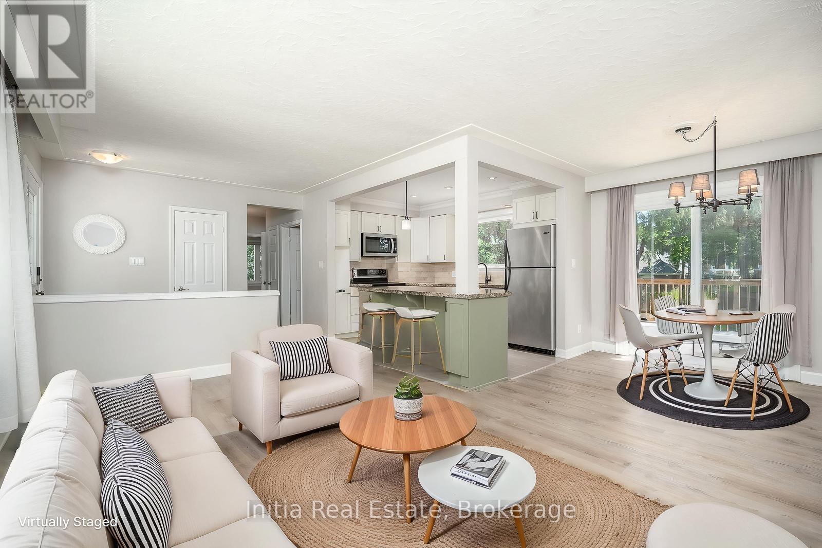 53 Burrows Avenue, Toronto, Ontario M9B 4W8 - Photo 5 - W13757370