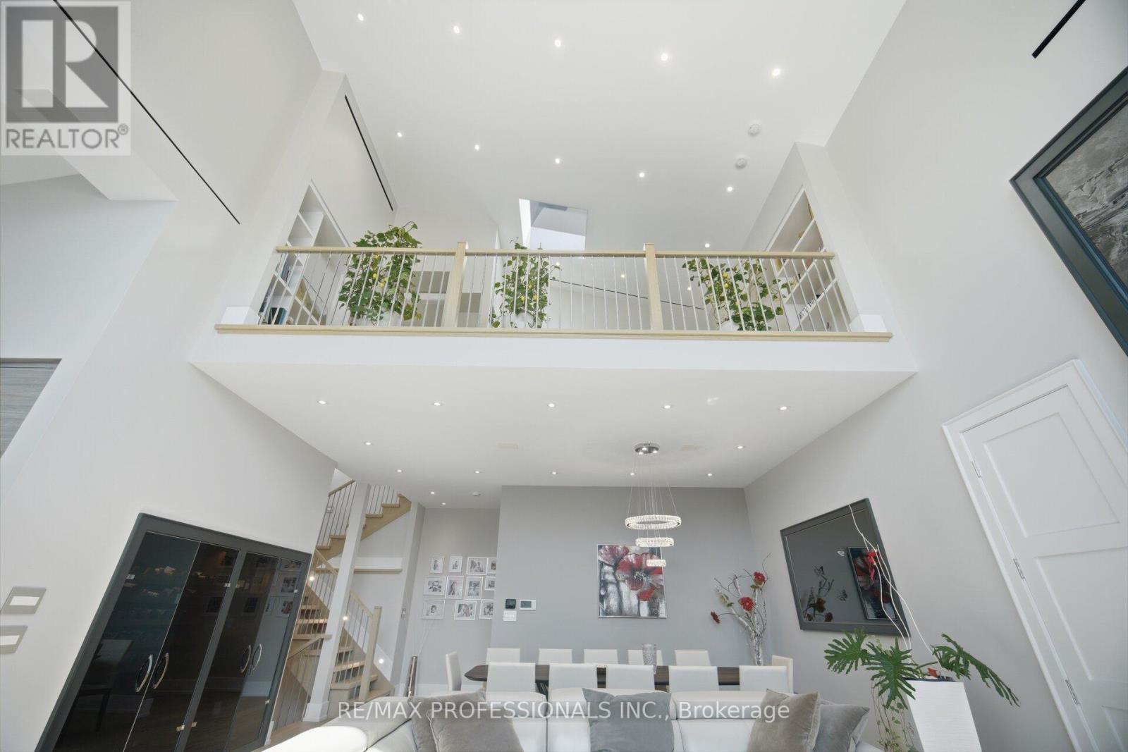 466 The Kingsway, Toronto, Ontario M9A 3W4 - Photo 14 - W13757382