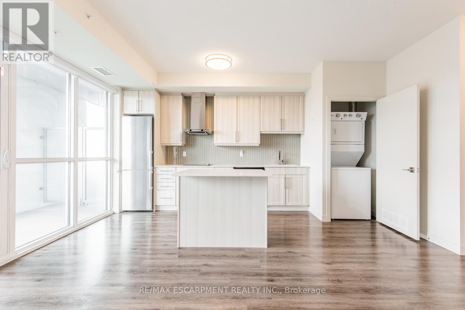 2107 - 2087 Fairview Street, Burlington, Ontario  L7R 0E5 - Photo 12 - W13757386