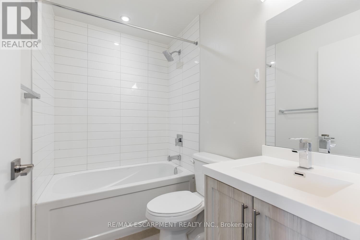 2107 - 2087 Fairview Street, Burlington, Ontario  L7R 0E5 - Photo 18 - W13757386