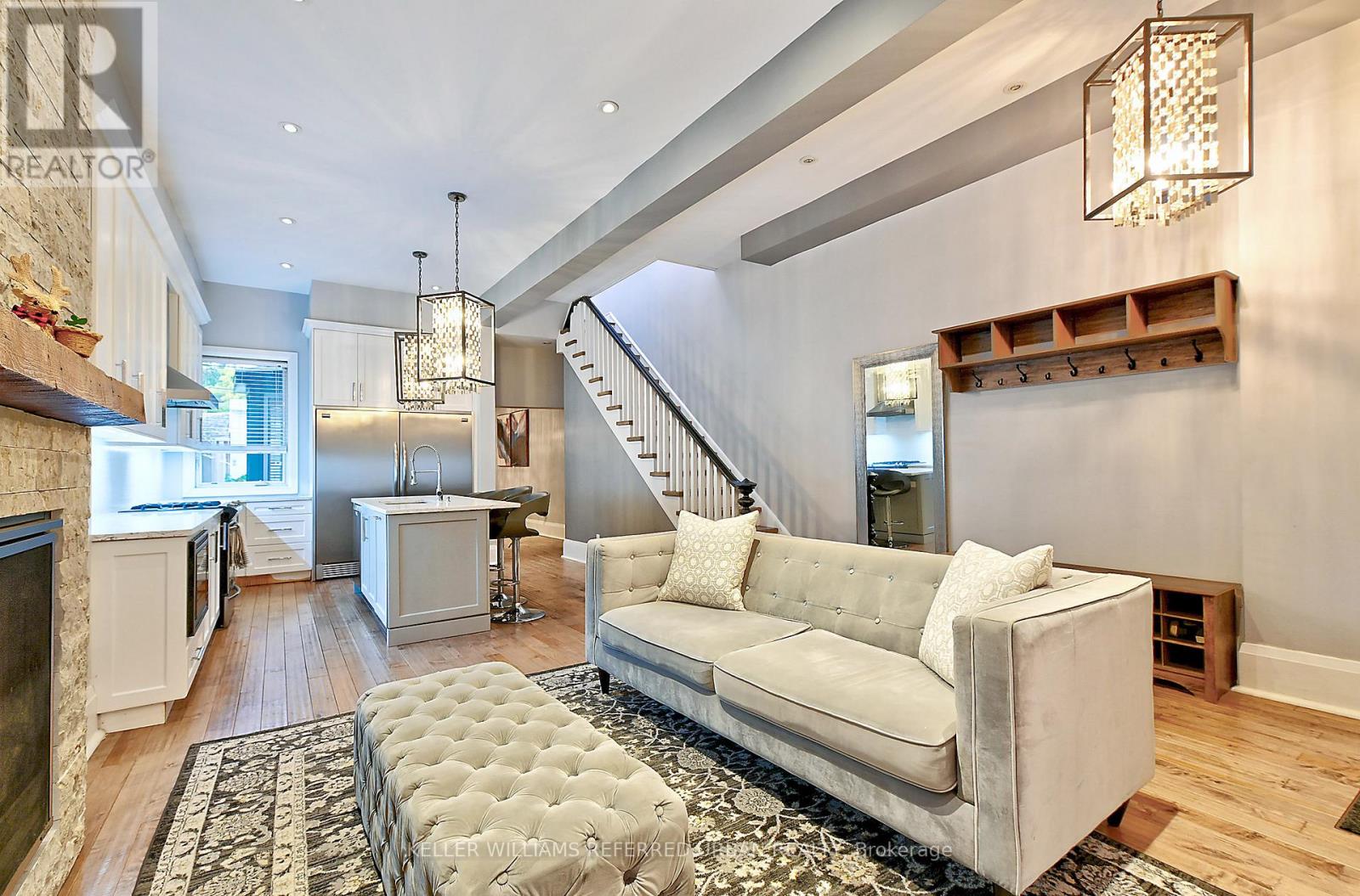 B - 48 LANSDOWNE AVENUE, Toronto, Ontario