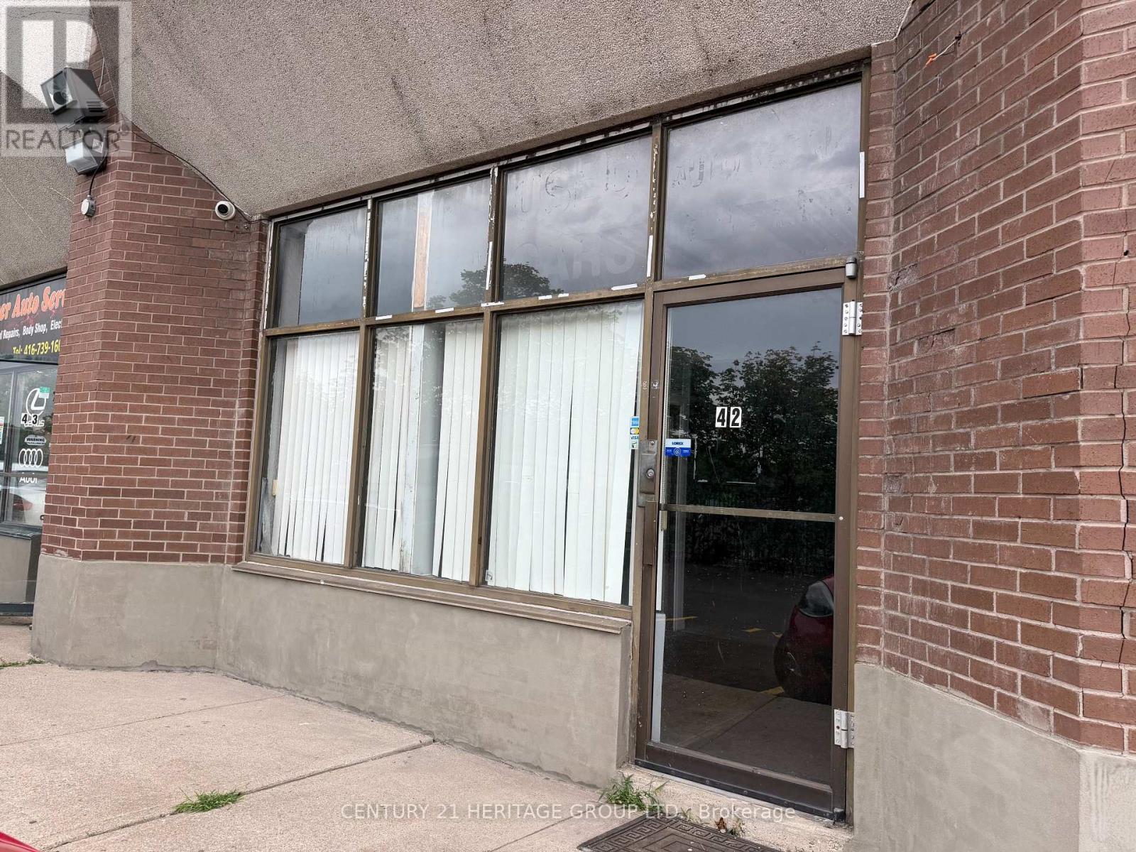 42 - 4544 DUFFERIN STREET, Toronto, Ontario