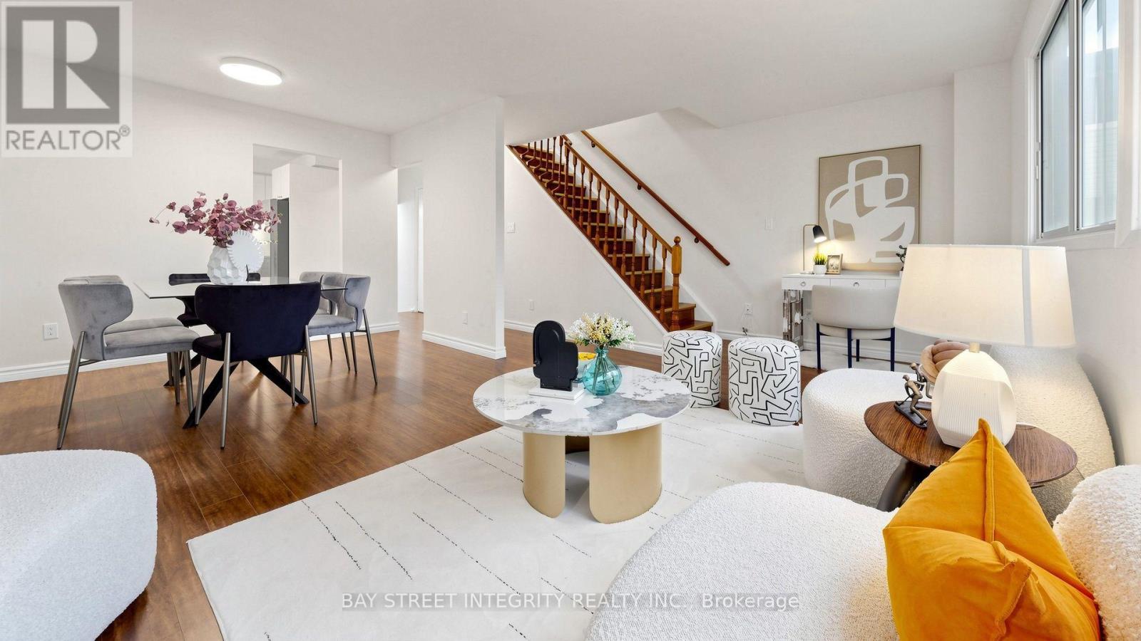 28 Townsend Road, Toronto, Ontario  M2H 2T2 - Photo 4 - C13751700