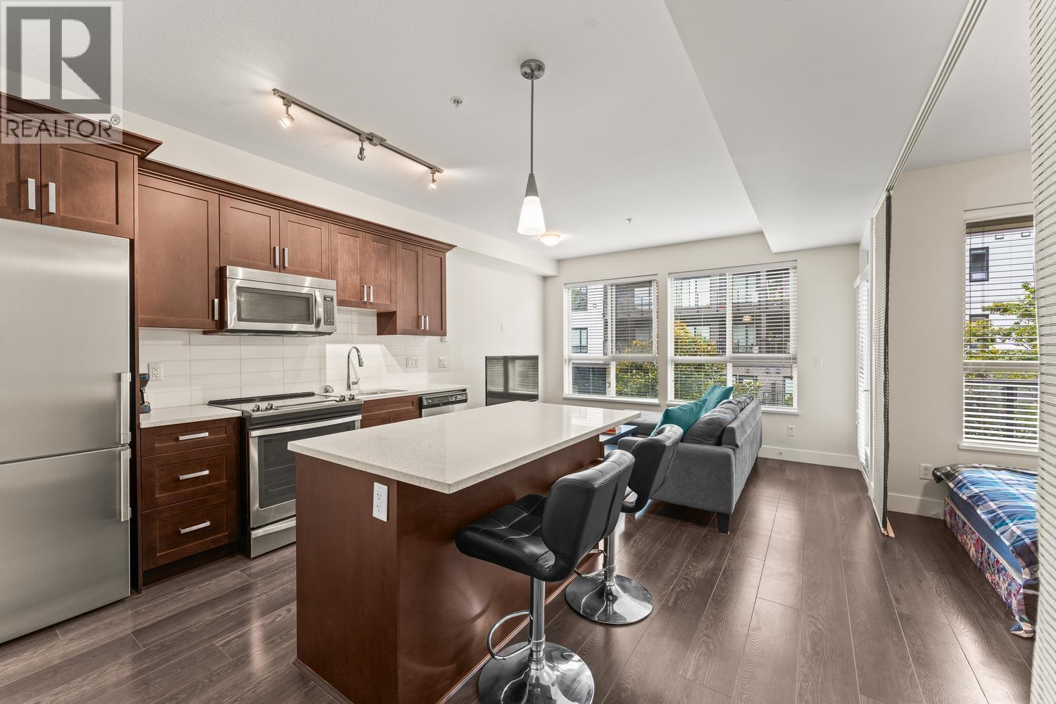 206 2288 Welcher Avenue, Port Coquitlam, British Columbia  V3C 1X4 - Photo 2 - R3162276