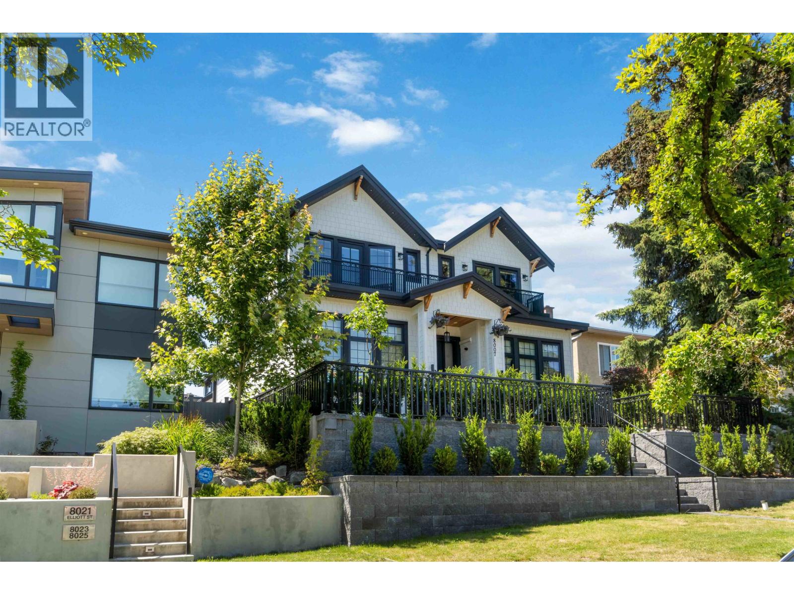 8007 Elliott Street, Vancouver, British Columbia  V5S 2P3 - Photo 2 - R3162589