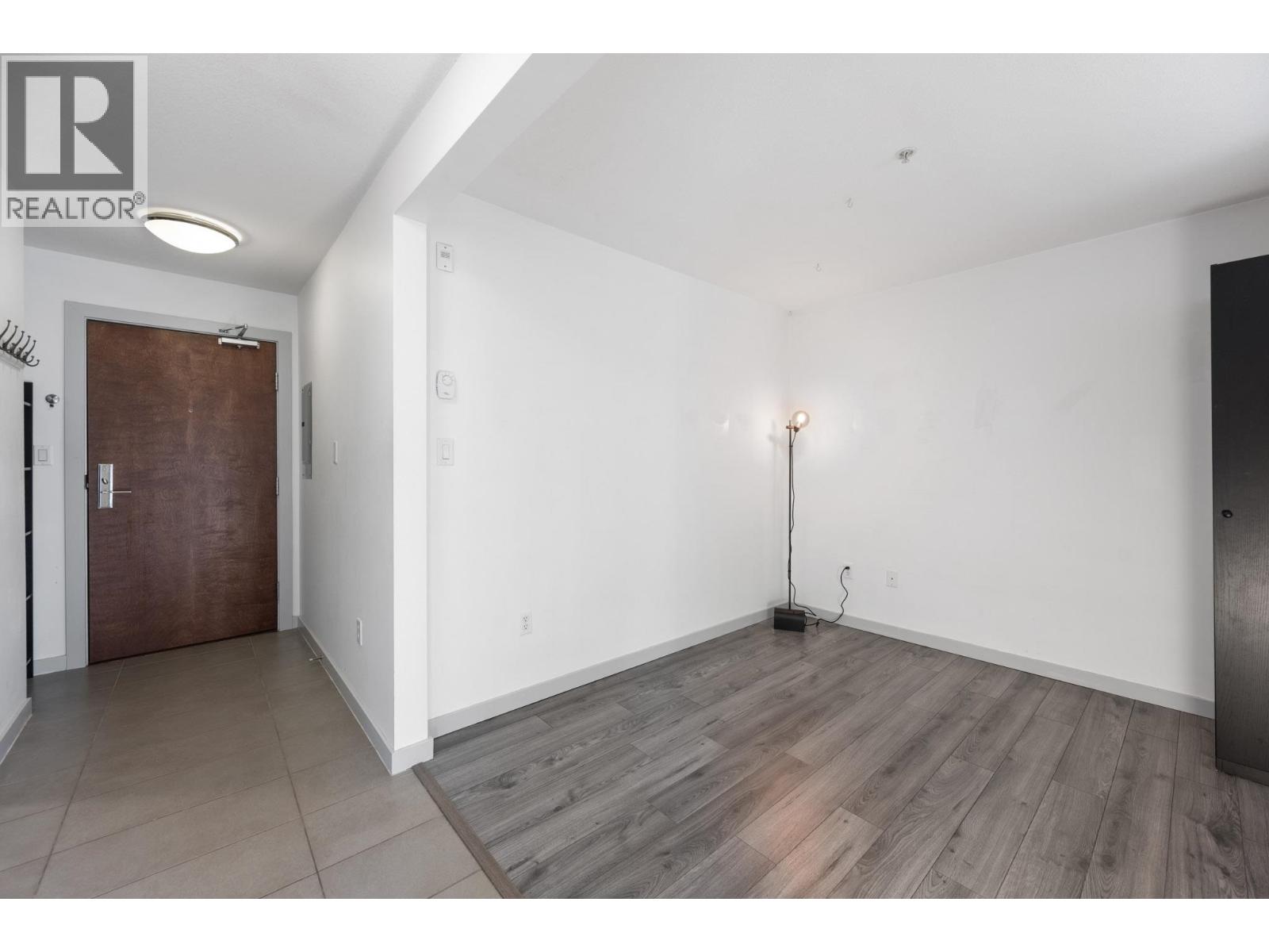 312 5775 Irmin Street, Burnaby, British Columbia  V5J 0C3 - Photo 4 - R3162727
