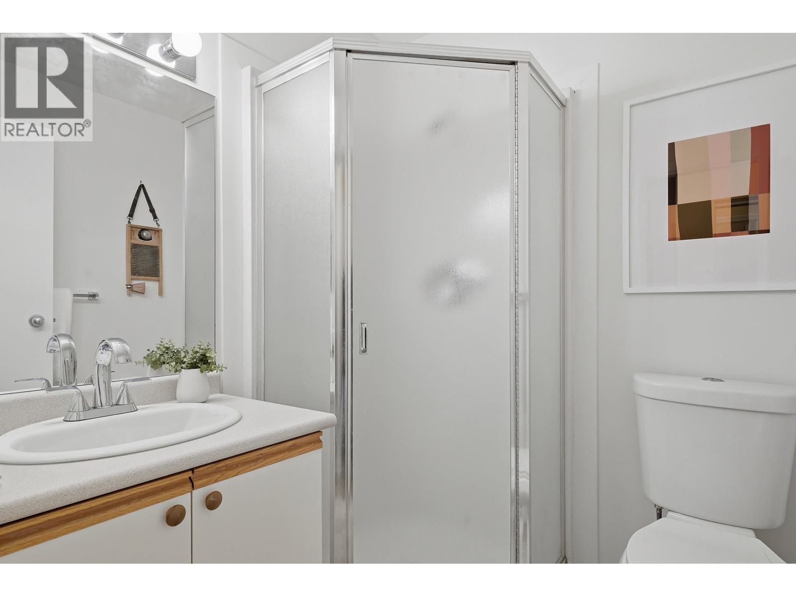 123 3440 W Broadway, Vancouver, British Columbia  V6R 4R2 - Photo 12 - R3162742