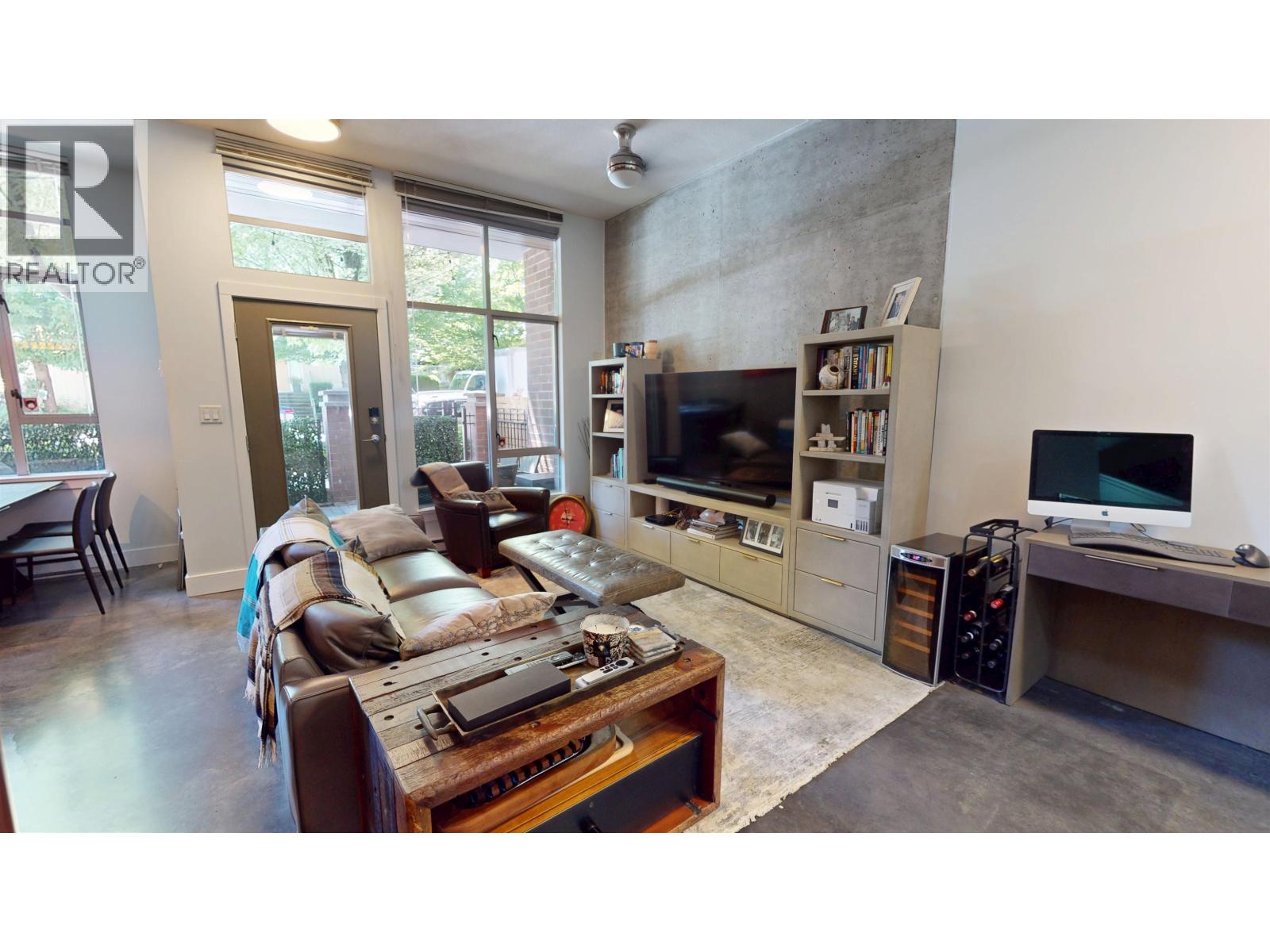 357 E 11th Avenue, Vancouver, British Columbia  V5T 4W3 - Photo 2 - R3162752