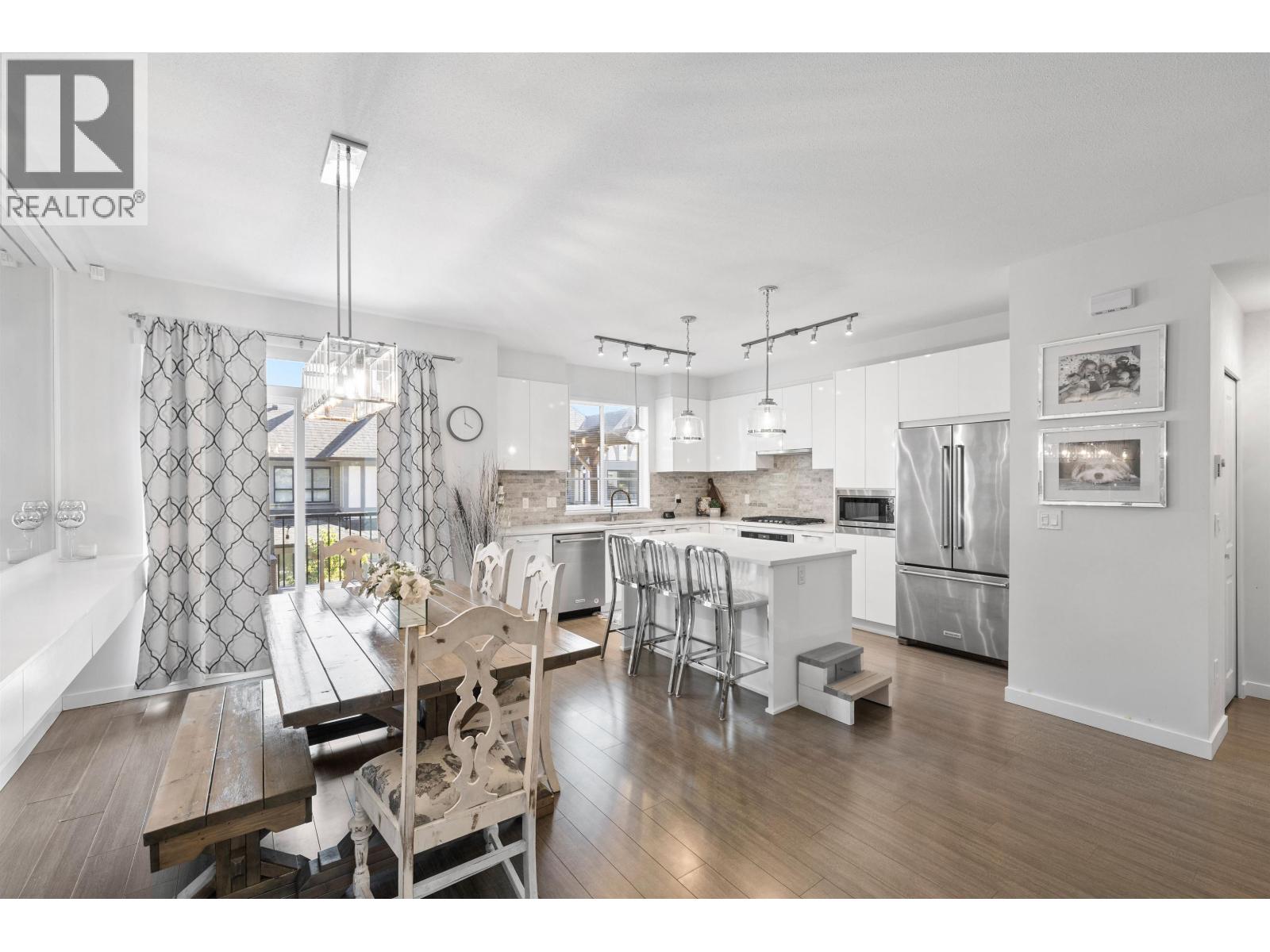 149 3500 Burke Village Promenade, Coquitlam, British Columbia  V3E 0N2 - Photo 4 - R3162773