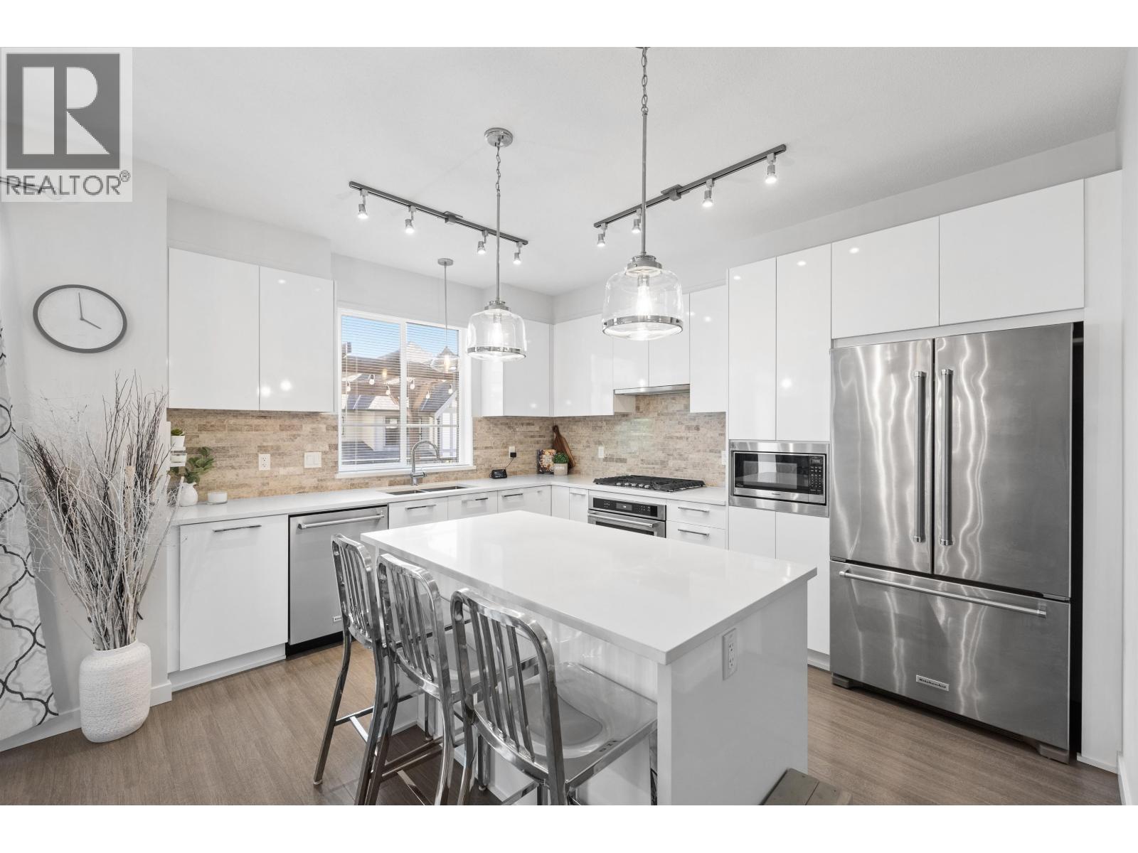 149 3500 Burke Village Promenade, Coquitlam, British Columbia  V3E 0N2 - Photo 5 - R3162773